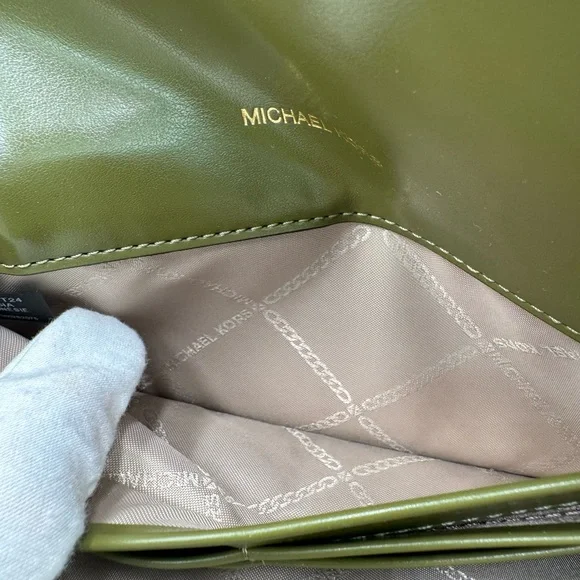 Michael Kors Jet Set Large Saffiano Leather Snap-Front Wallet - Picture 6 of 8